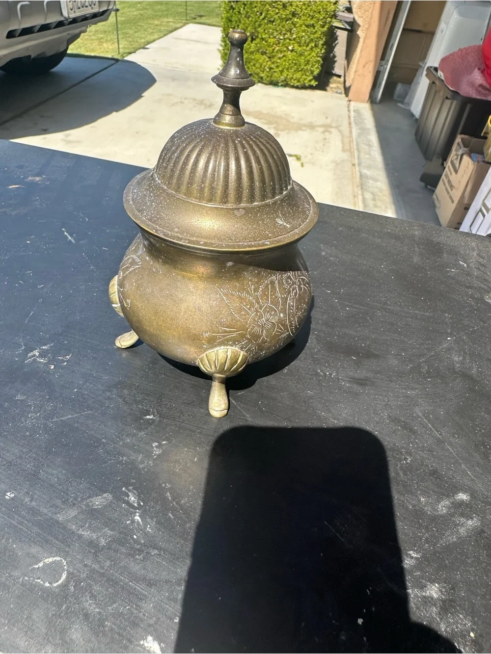 Source Unknown Brass-Finish Decorative Lidded Lantern – Gold Tone